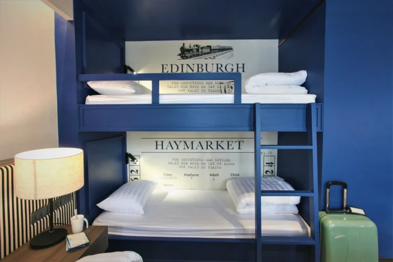 FAMILY JOURNEY ROOM3